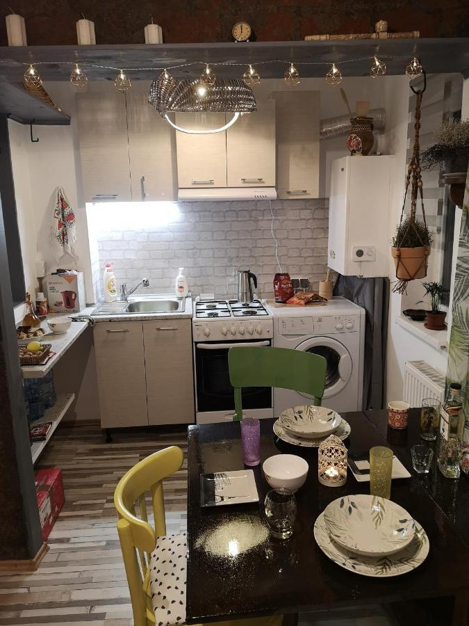 Apartament Little Modern Folk Apt Vălenii de Munte Zewnętrze zdjęcie